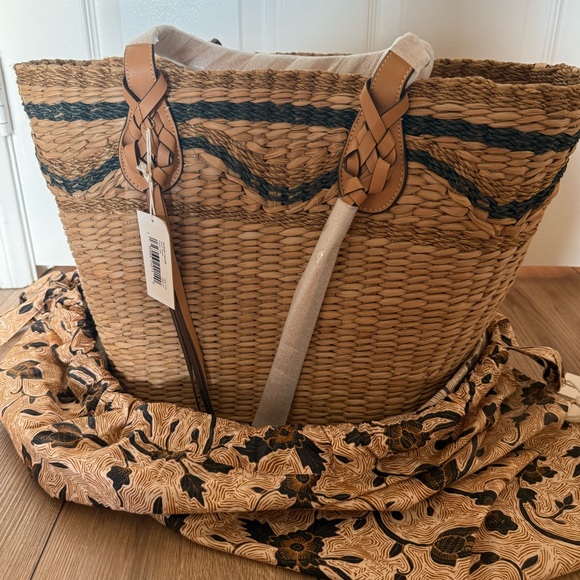 Ulla Johnson Surfside Carryall - Picture 9 of 12